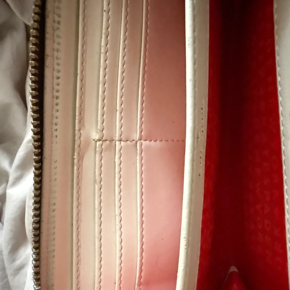 Kate Spade Classic Spade Neda zip-around wallet guc